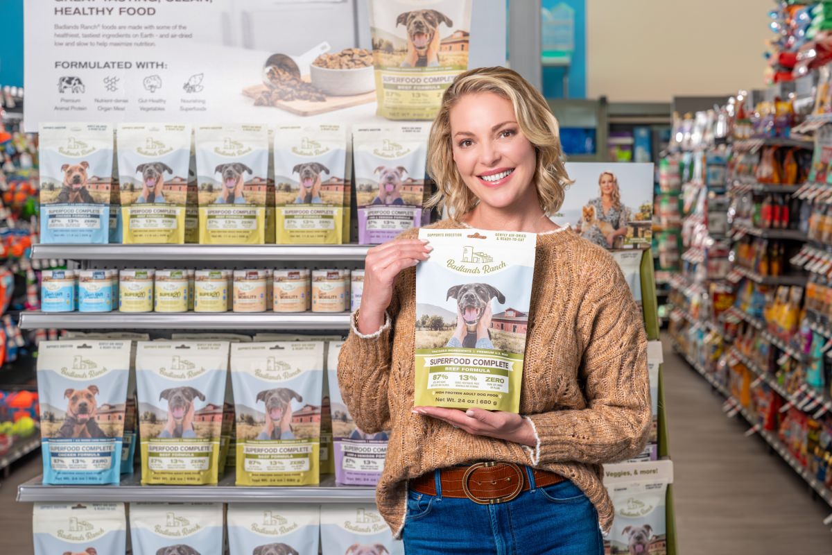 Katherine Heigl showcasing Badlands Ranch®, her pet nutrition brand that helps support her Foundation’s mission and animal welfare initiatives.